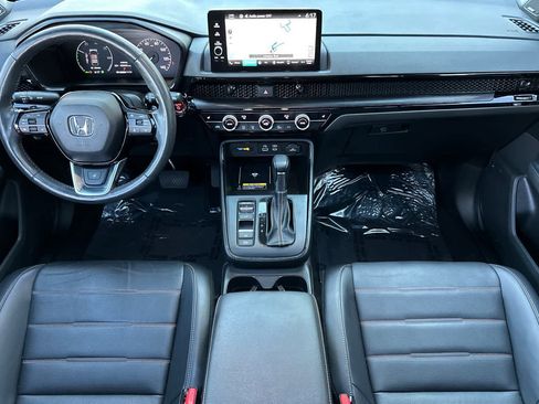 Used 2023 Honda CR-V Sport Touring image 3