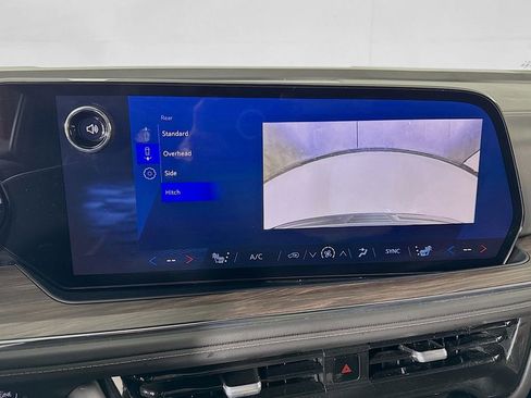 Used 2025 Chevrolet Tahoe LT AWD/4WD image 41
