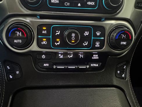 Used 2020 Chevrolet Tahoe Premier AWD/4WD image 33