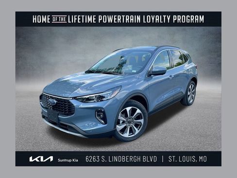 Used 2023 Ford Escape Platinum w/ Premium Technology Package image 1