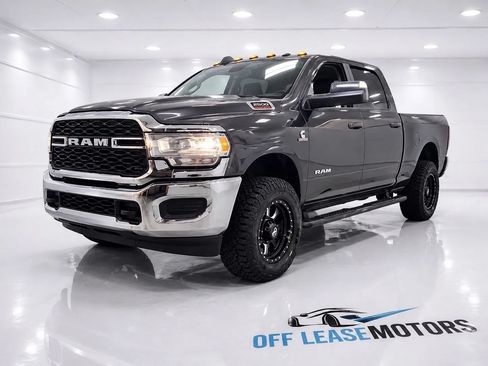 Used 2019 RAM 3500 Tradesman AWD/4WD image 1