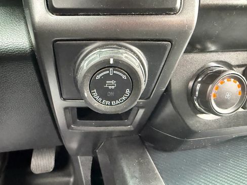 Used 2020 Ford F150 XLT w/ Equipment Group 302A Luxury AWD/4WD image 27
