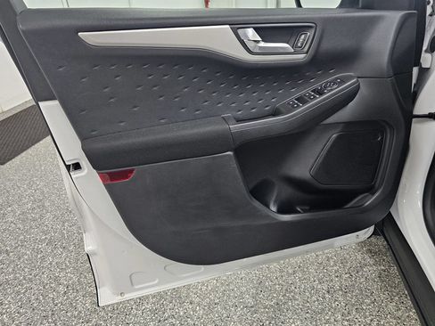 Used 2020 Ford Escape SE FWD image 14