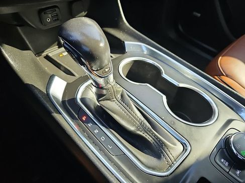 Used 2021 Chevrolet Traverse High Country image 16