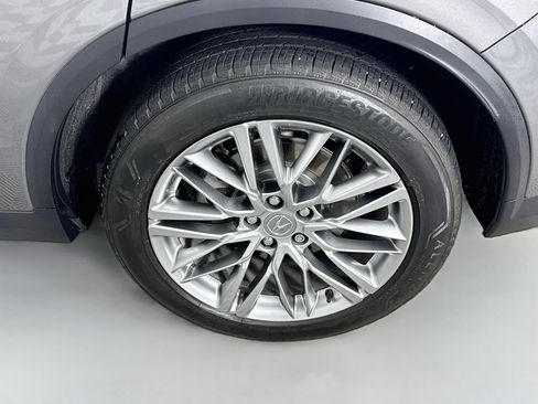 Used 2023 Acura MDX SH-AWD w/ Advance Package image 26