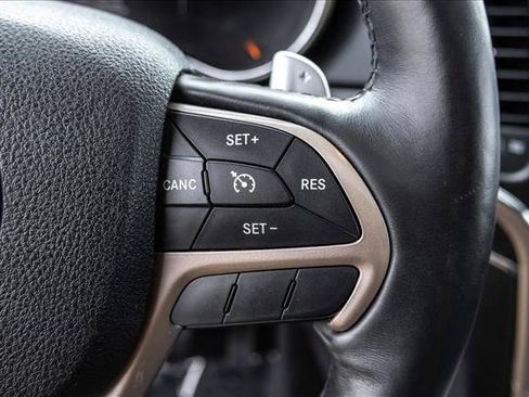 Used 2015 Jeep Grand Cherokee Limited AWD/4WD image 15