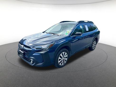 Used 2025 Subaru Outback Premium AWD/4WD image 5