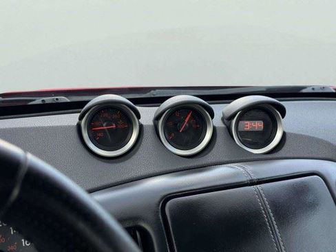 Used 2015 Nissan 370Z Coupe RWD image 39