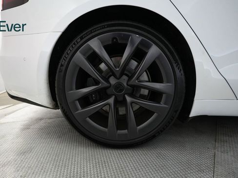 Used 2022 Tesla Model S Plaid AWD/4WD image 9