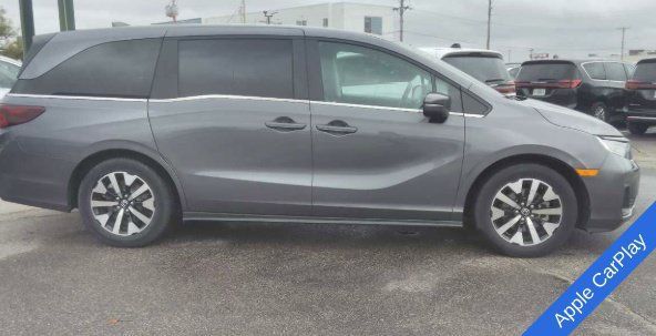 Used 2025 Honda Odyssey EX-L image 4