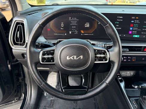 Used 2024 Kia Sorento EX AWD/4WD image 20