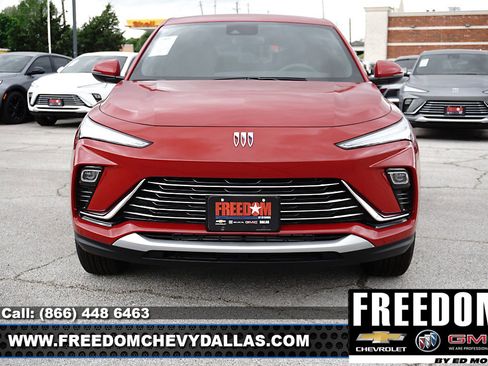 New 2026 Buick Envista Preferred FWD image 2