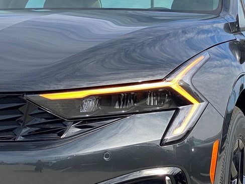 New 2026 Kia K5 LXS FWD image 8