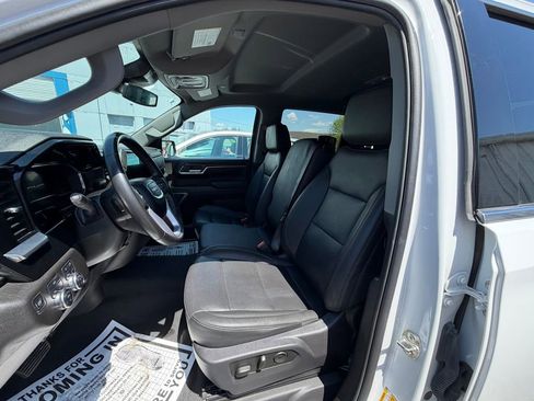 Used 2025 GMC Sierra 1500 SLT AWD/4WD image 8