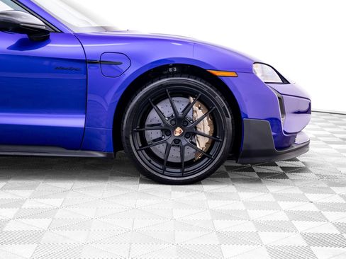 Certified 2025 Porsche Taycan Turbo GT AWD/4WD image 38