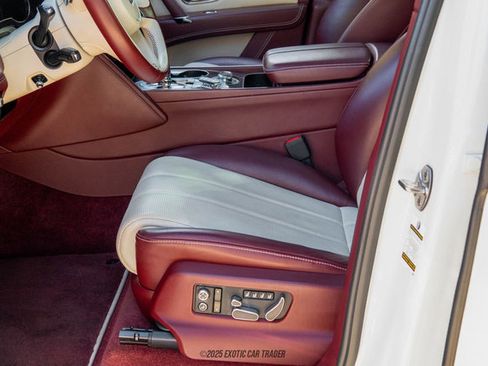 Used 2019 Bentley Bentayga image 90