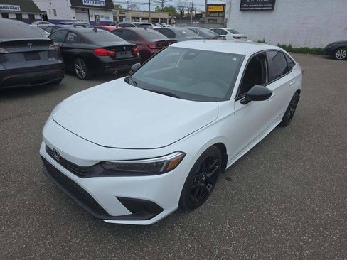 Used 2022 Honda Civic Sport image 1