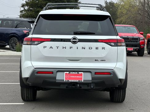 New 2026 Nissan Pathfinder SL AWD/4WD image 5