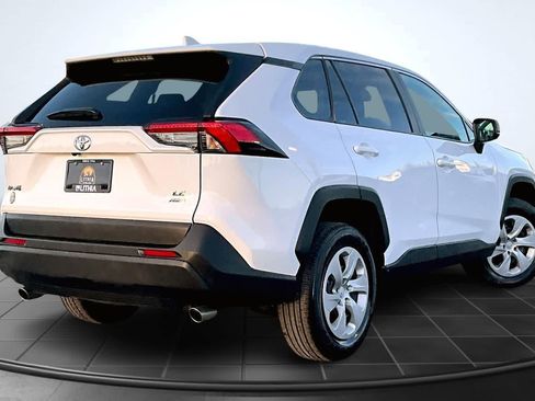 Used 2025 Toyota RAV4 LE image 23