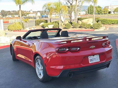 Used 2020 Chevrolet Camaro LT RWD image 21