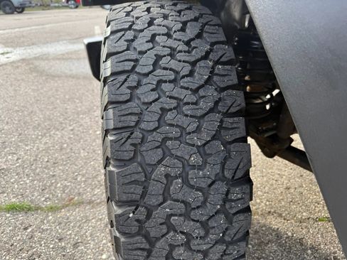 Used 2015 Jeep Wrangler Unlimited Sport w/ Quick Order Package 24S AWD/4WD image 13