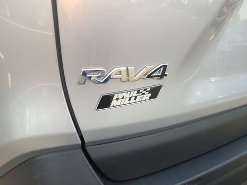 Certified 2024 Toyota RAV4 XLE AWD/4WD image 28