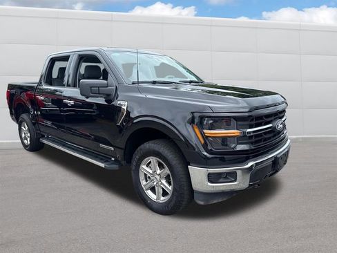 Used 2024 Ford F150 XLT w/ Mobile Office Package image 9