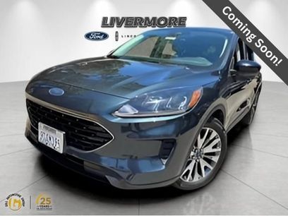 Used 2022 Ford Escape SE w/ SE Sport Appearance Package