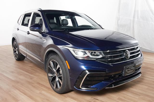 Used 2022 Volkswagen Tiguan SEL R-Line AWD/4WD image 3