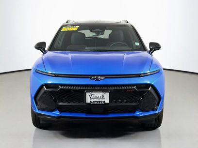 Used 2025 Chevrolet Equinox EV RS w/ Active Safety Package 3
