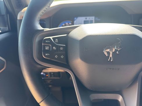 Used 2023 Ford Bronco Wildtrak AWD/4WD image 15