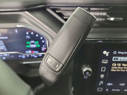 Used 2024 GMC Sierra 2500 AT4 w/ AT4 Premium Plus Package AWD/4WD image 28