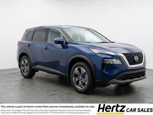 Used 2025 Nissan Rogue SV FWD image 1
