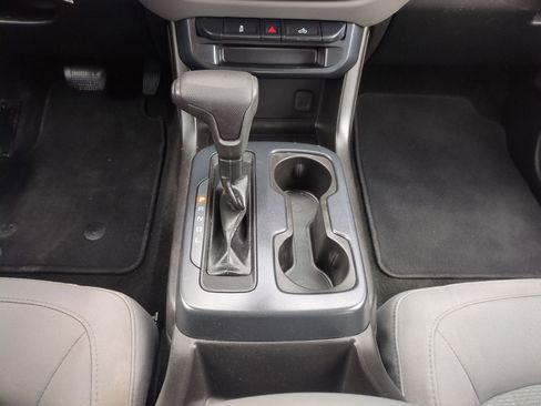 Used 2018 Chevrolet Colorado W/T image 13