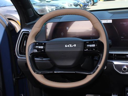 New 2026 Kia Sorento SX Prestige w/ Olive Brown Leather Package image 19