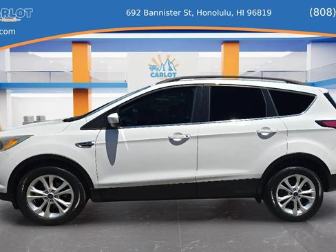 Used 2018 Ford Escape SE FWD image 3