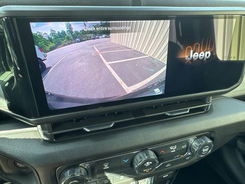 Used 2026 Jeep Wrangler Unlimited Sport AWD/4WD image 27
