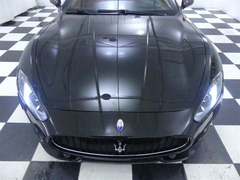 Used 2013 Maserati GranTurismo Sport image 25