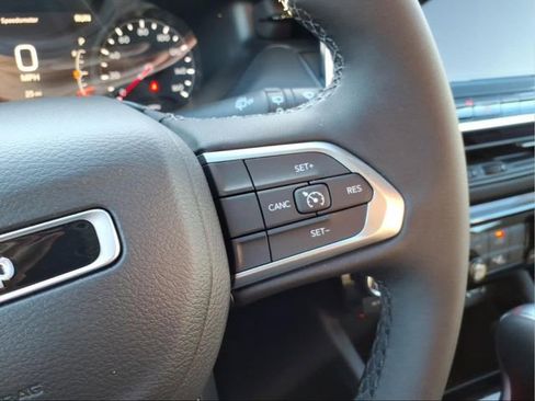 New 2026 Jeep Compass Latitude image 21