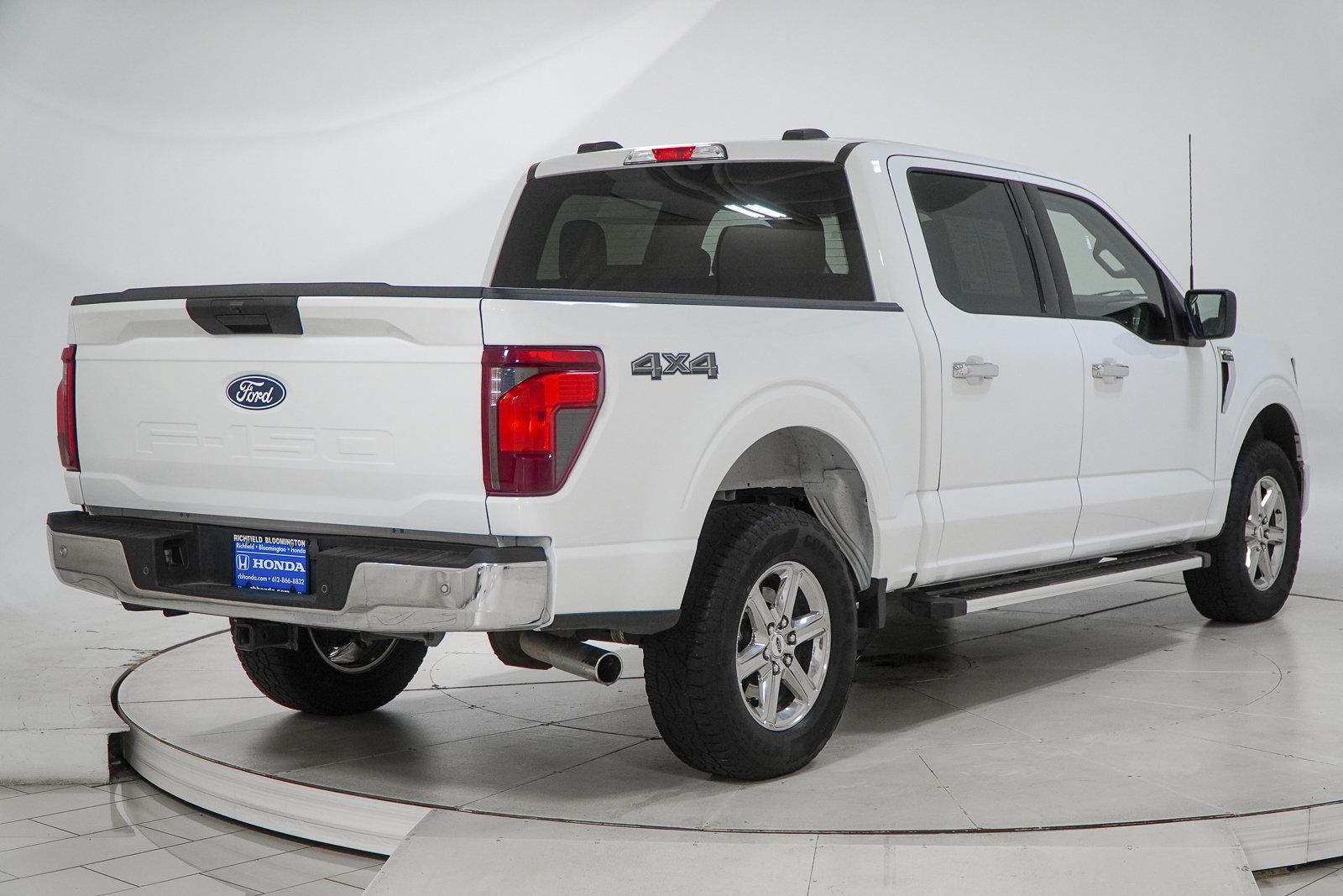 Used 2025 Ford F150 XLT w/ Equipment Group 301A Standard AWD/4WD image 10