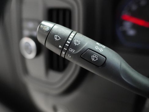 Used 2023 Chevrolet Silverado 1500 Custom RWD image 19
