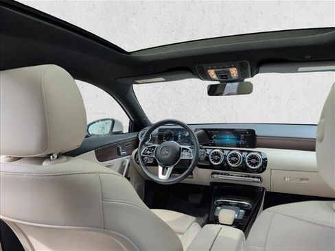 Used 2022 Mercedes-Benz A 220 image 20