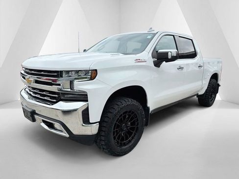 Used 2021 Chevrolet Silverado 1500 LTZ w/ LTZ Premium Package AWD/4WD image 3