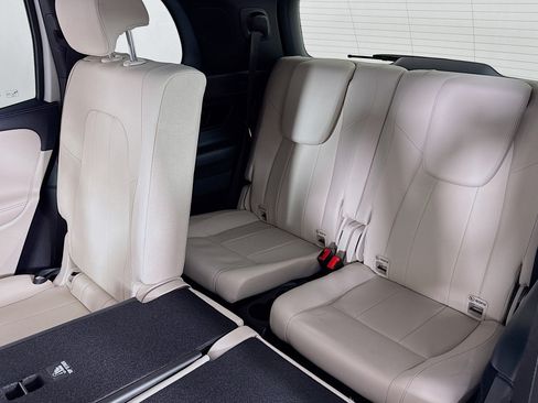 Certified 2024 Mercedes-Benz EQB 250+ image 9