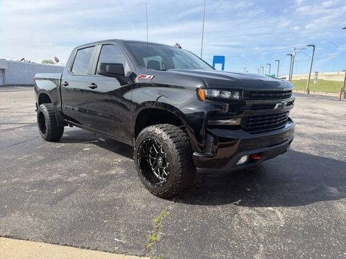 Used 2019 Chevrolet Silverado 1500 LT Trail Boss image 8