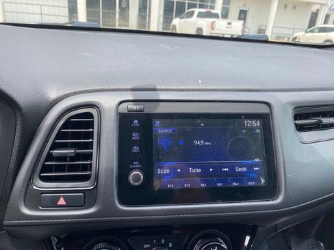 Used 2021 Honda HR-V Sport image 24