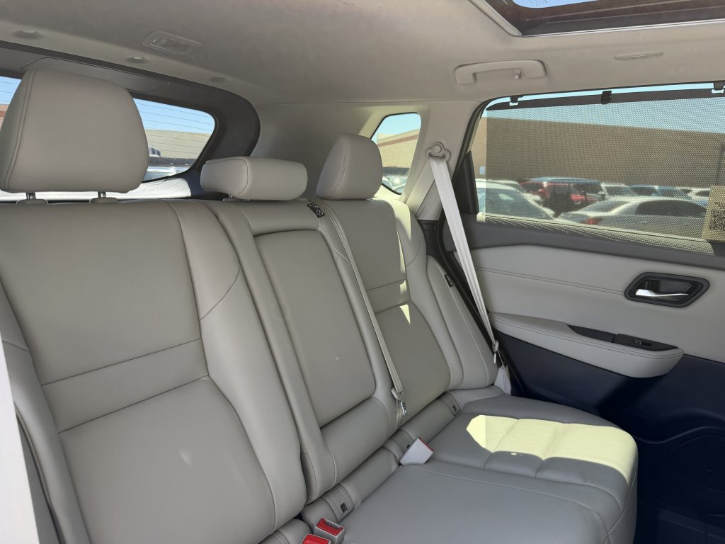 Used 2025 Nissan Rogue SL w/ SL Premium Package AWD/4WD image 43