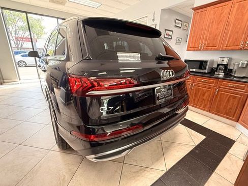 Used 2020 Audi Q7 3.0T Premium w/ Convenience Package image 14