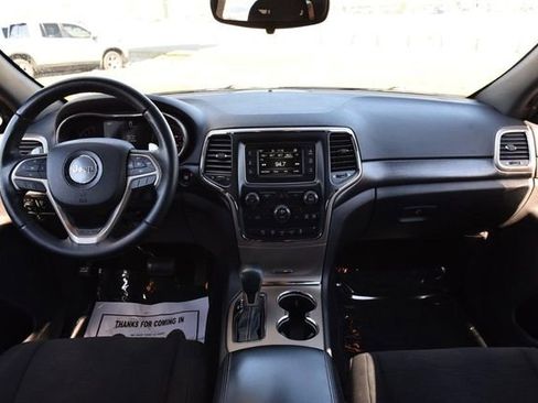 Used 2017 Jeep Grand Cherokee Laredo w/ Quick Order Package 23E image 7