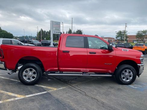 Used 2026 RAM 2500 Big Horn AWD/4WD image 6